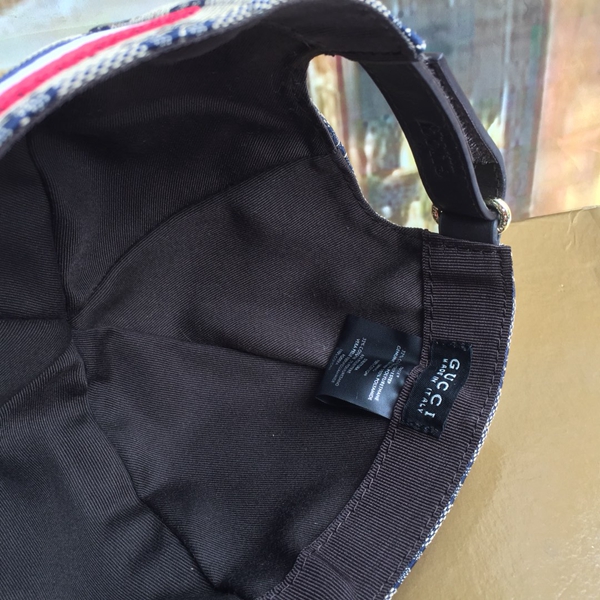 ブランド帽子角部分ディテール